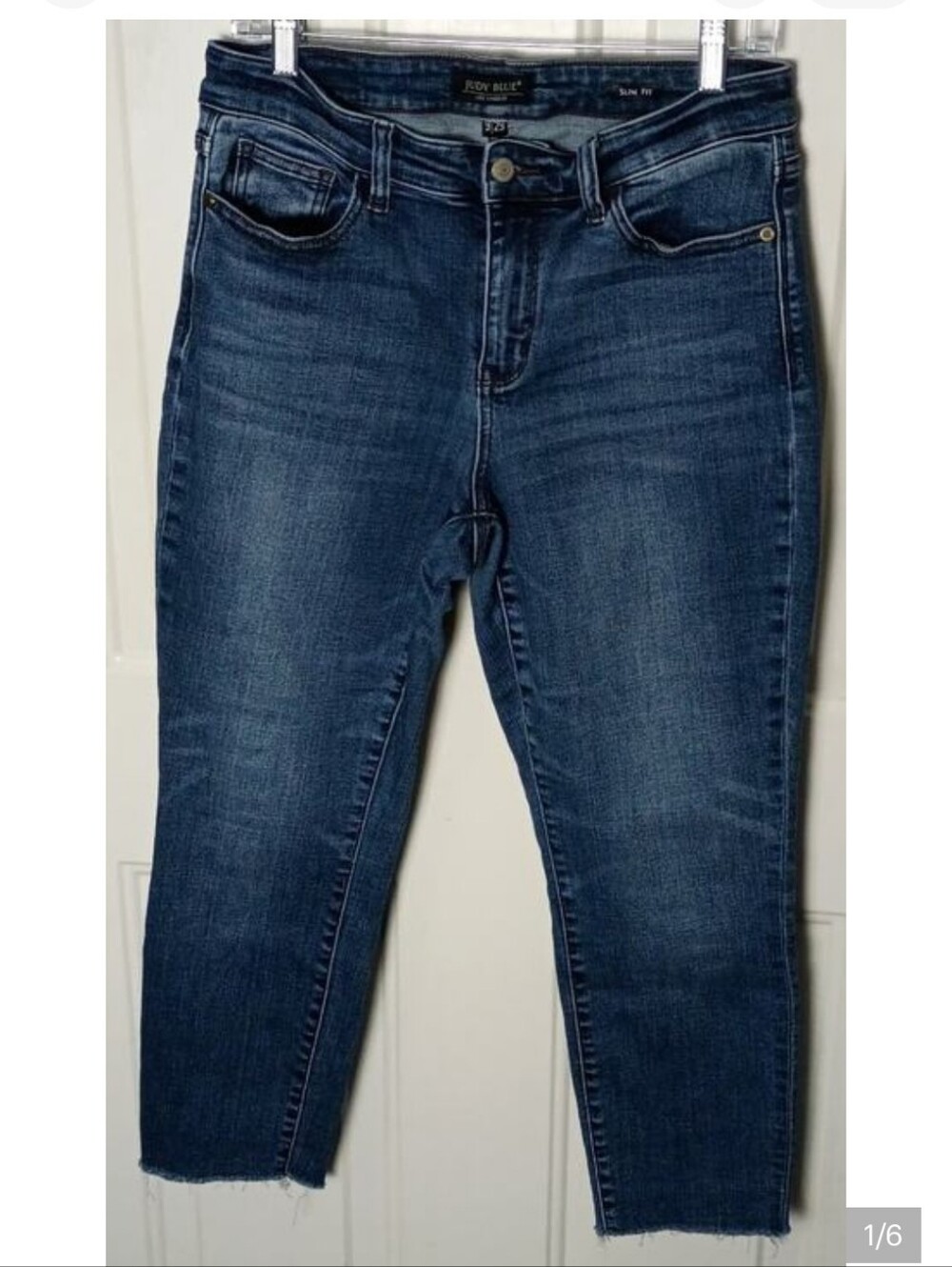 Judy Blue Women 9/29 Dark Wash Miles City Slim Fit Cropped Fray Hem Denim Jeans